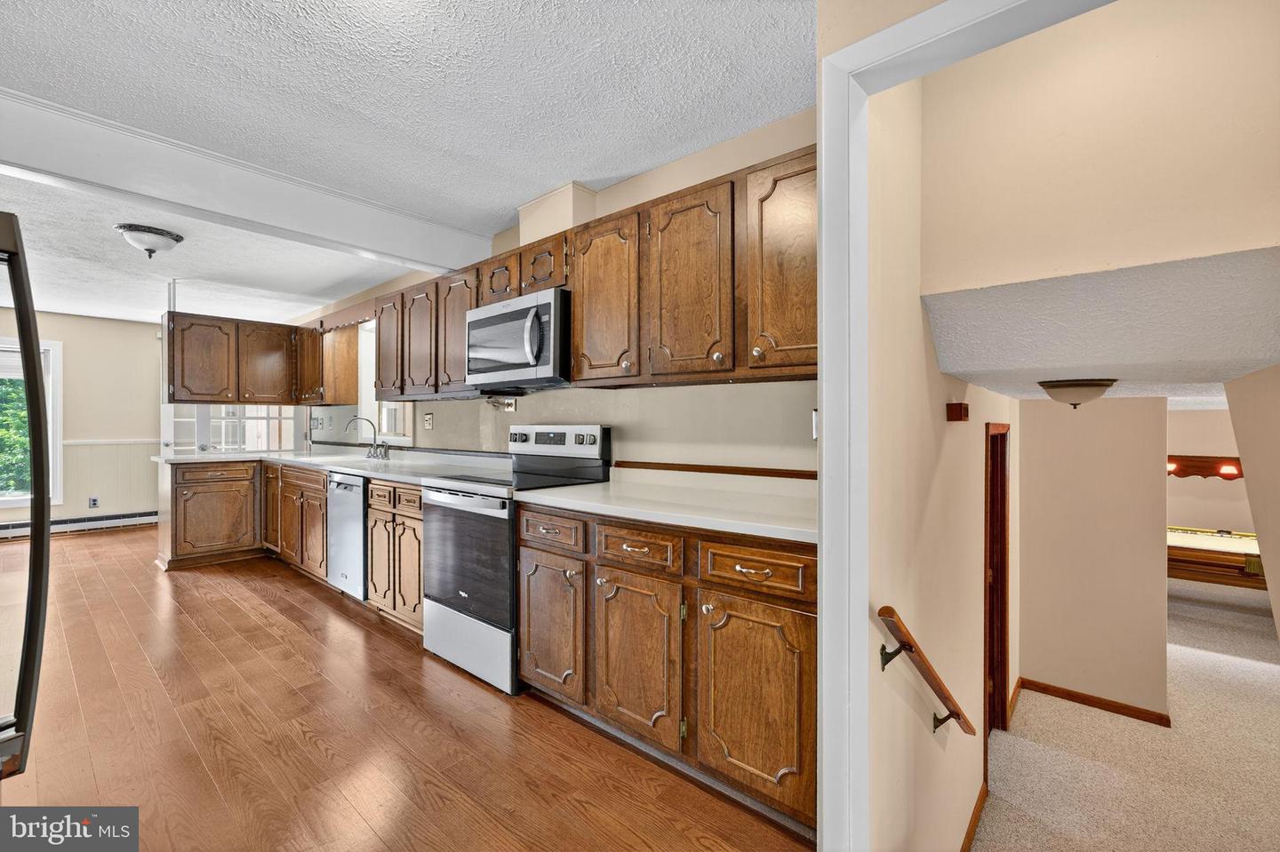 107 ROSZEL RD, WINCHESTER, Virginia 22601, 4 Bedrooms Bedrooms, 7 Rooms Rooms,2 BathroomsBathrooms,Residential,For sale,107 ROSZEL RD,VAWI2008966 MLS # VAWI2008966