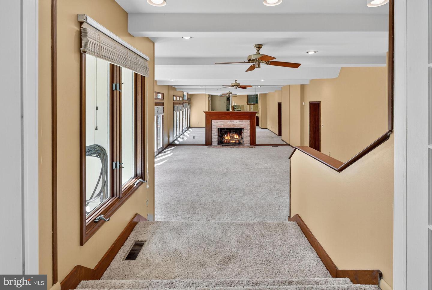 107 ROSZEL RD, WINCHESTER, Virginia 22601, 4 Bedrooms Bedrooms, 7 Rooms Rooms,2 BathroomsBathrooms,Residential,For sale,107 ROSZEL RD,VAWI2008966 MLS # VAWI2008966
