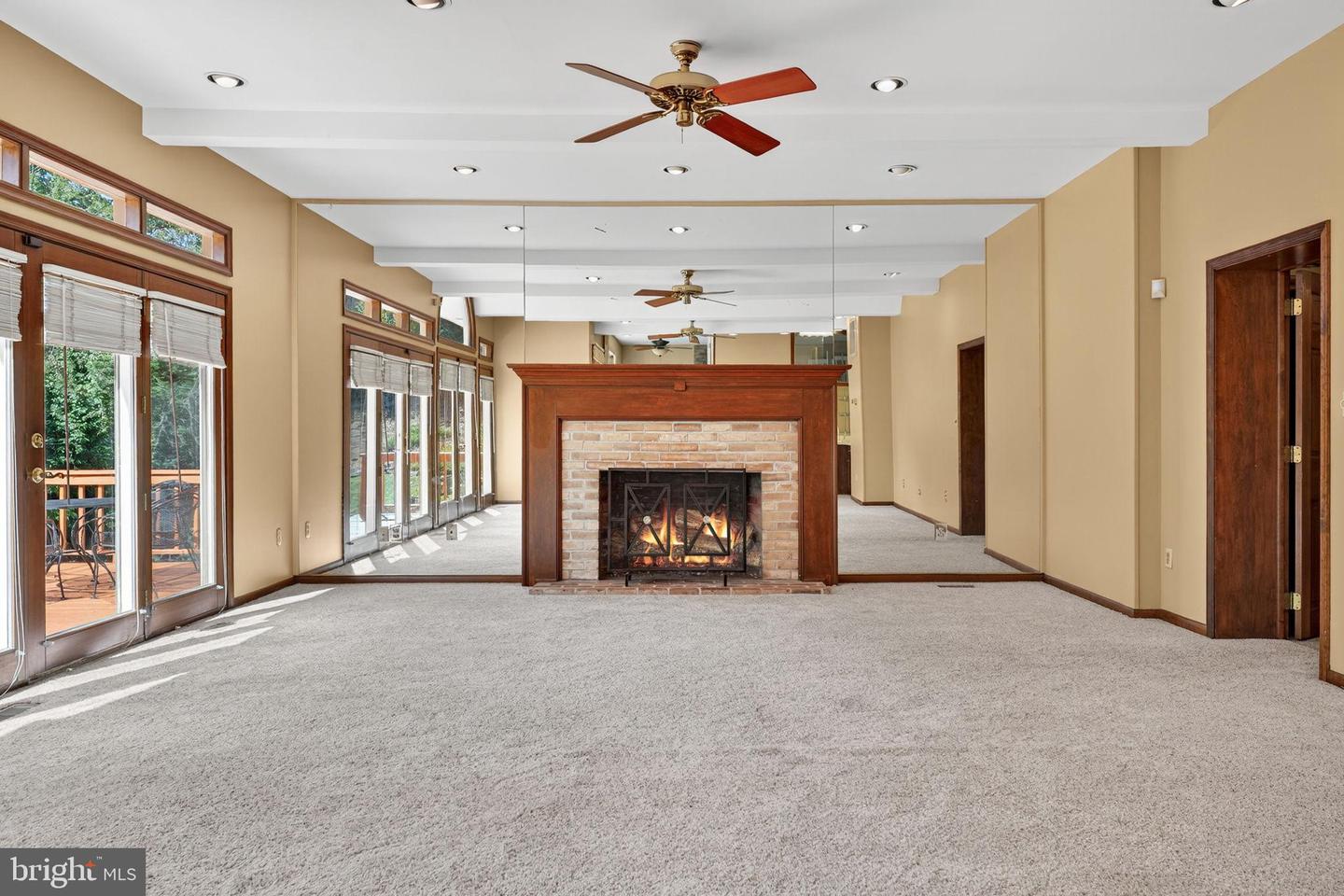 107 ROSZEL RD, WINCHESTER, Virginia 22601, 4 Bedrooms Bedrooms, 7 Rooms Rooms,2 BathroomsBathrooms,Residential,For sale,107 ROSZEL RD,VAWI2008966 MLS # VAWI2008966