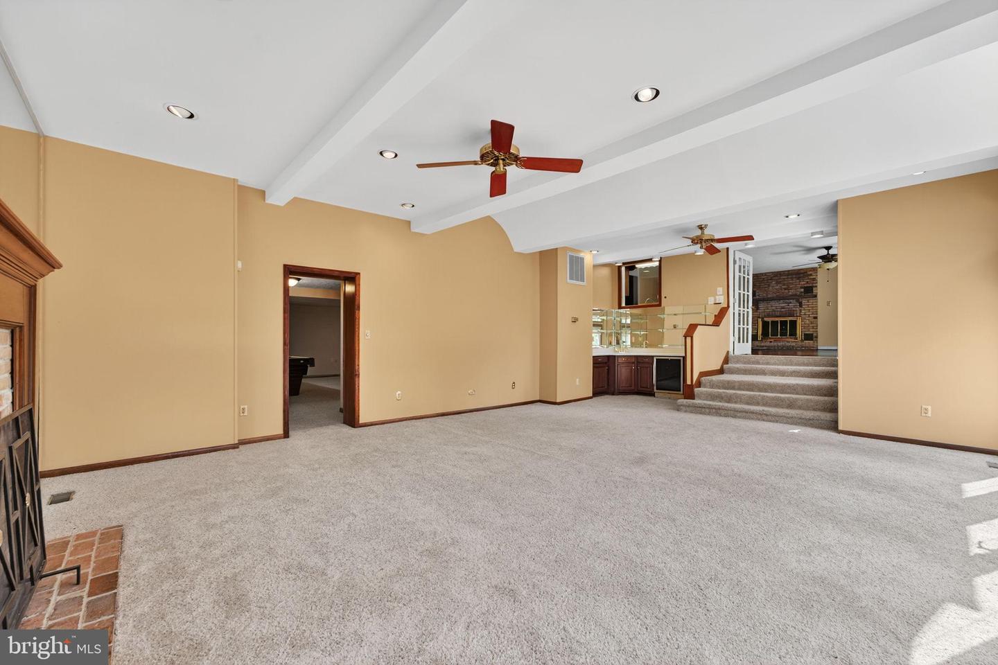 107 ROSZEL RD, WINCHESTER, Virginia 22601, 4 Bedrooms Bedrooms, 7 Rooms Rooms,2 BathroomsBathrooms,Residential,For sale,107 ROSZEL RD,VAWI2008966 MLS # VAWI2008966