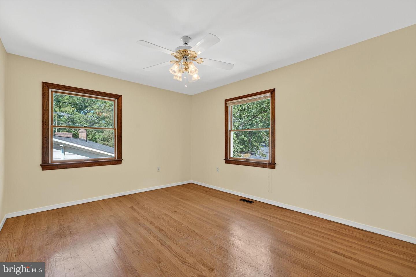 107 ROSZEL RD, WINCHESTER, Virginia 22601, 4 Bedrooms Bedrooms, 7 Rooms Rooms,2 BathroomsBathrooms,Residential,For sale,107 ROSZEL RD,VAWI2008966 MLS # VAWI2008966
