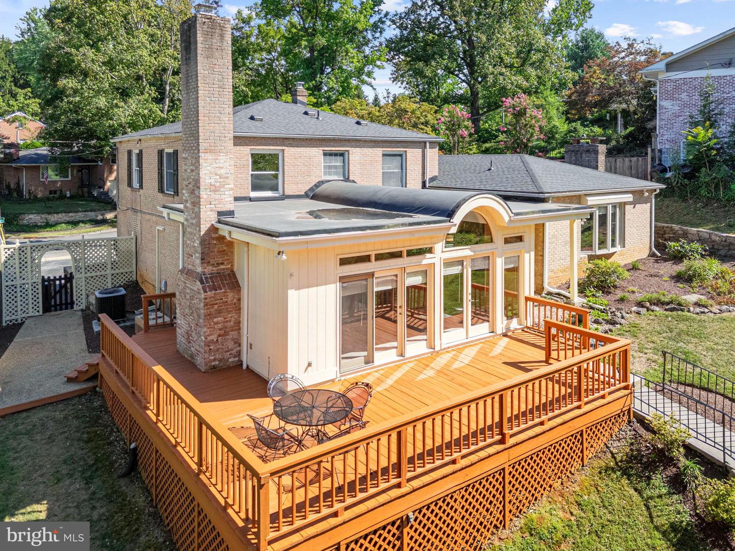 107 ROSZEL RD, WINCHESTER, Virginia 22601, 4 Bedrooms Bedrooms, 7 Rooms Rooms,2 BathroomsBathrooms,Residential,For sale,107 ROSZEL RD,VAWI2008966 MLS # VAWI2008966