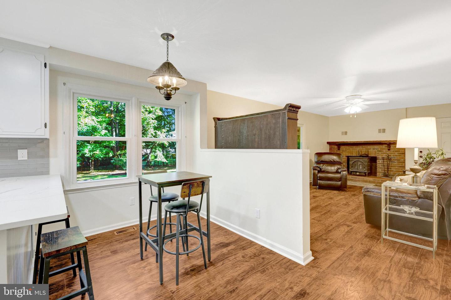 11636 HIGHLAND TER, FAIRFAX, Virginia 22030, 4 Bedrooms Bedrooms, ,3 BathroomsBathrooms,Residential,For sale,11636 HIGHLAND TER,VAFX2263246 MLS # VAFX2263246