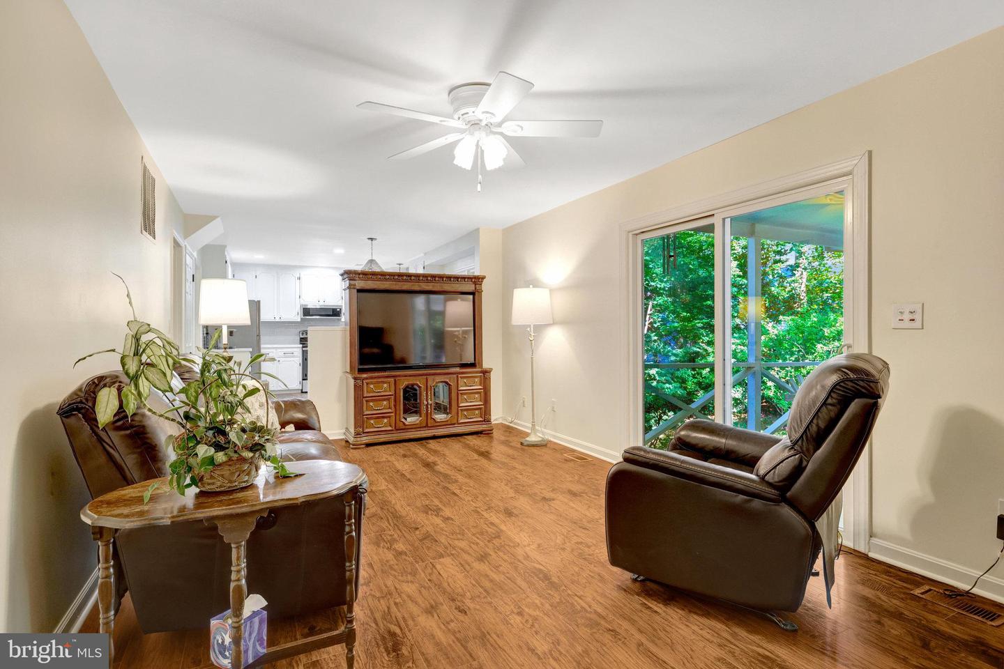 11636 HIGHLAND TER, FAIRFAX, Virginia 22030, 4 Bedrooms Bedrooms, ,3 BathroomsBathrooms,Residential,For sale,11636 HIGHLAND TER,VAFX2263246 MLS # VAFX2263246
