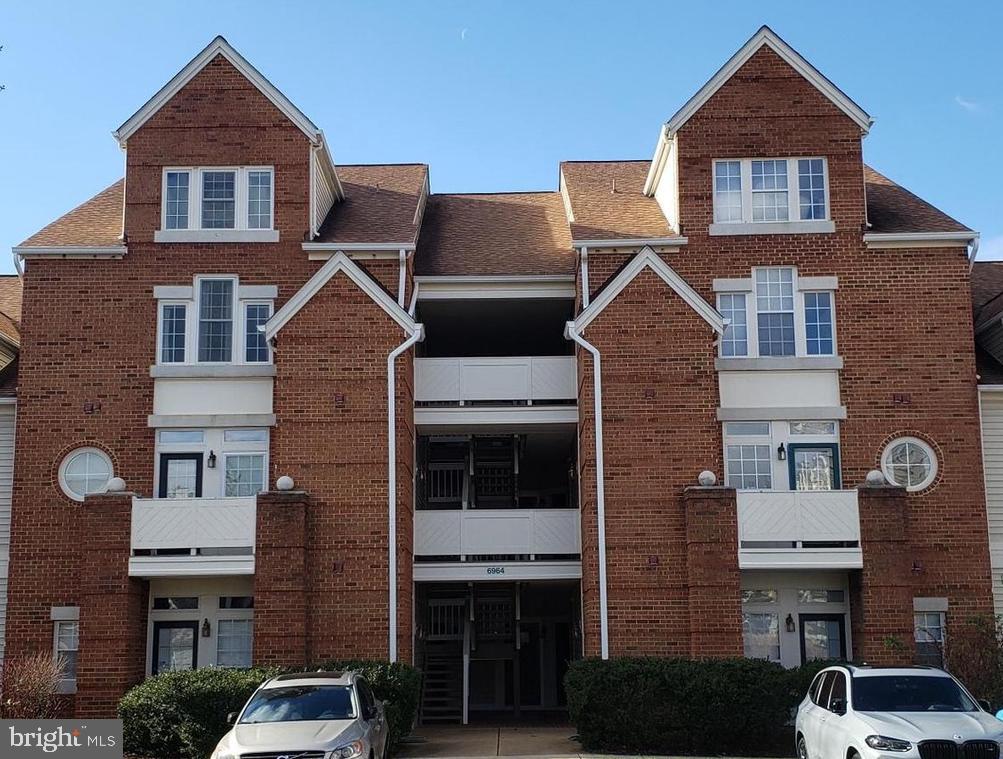 6964 ELLINGHAM CIR #D, ALEXANDRIA, Virginia 22315, 2 Bedrooms Bedrooms, ,2 BathroomsBathrooms,Residential,For sale,6964 ELLINGHAM CIR #D,VAFX2263030 MLS # VAFX2263030