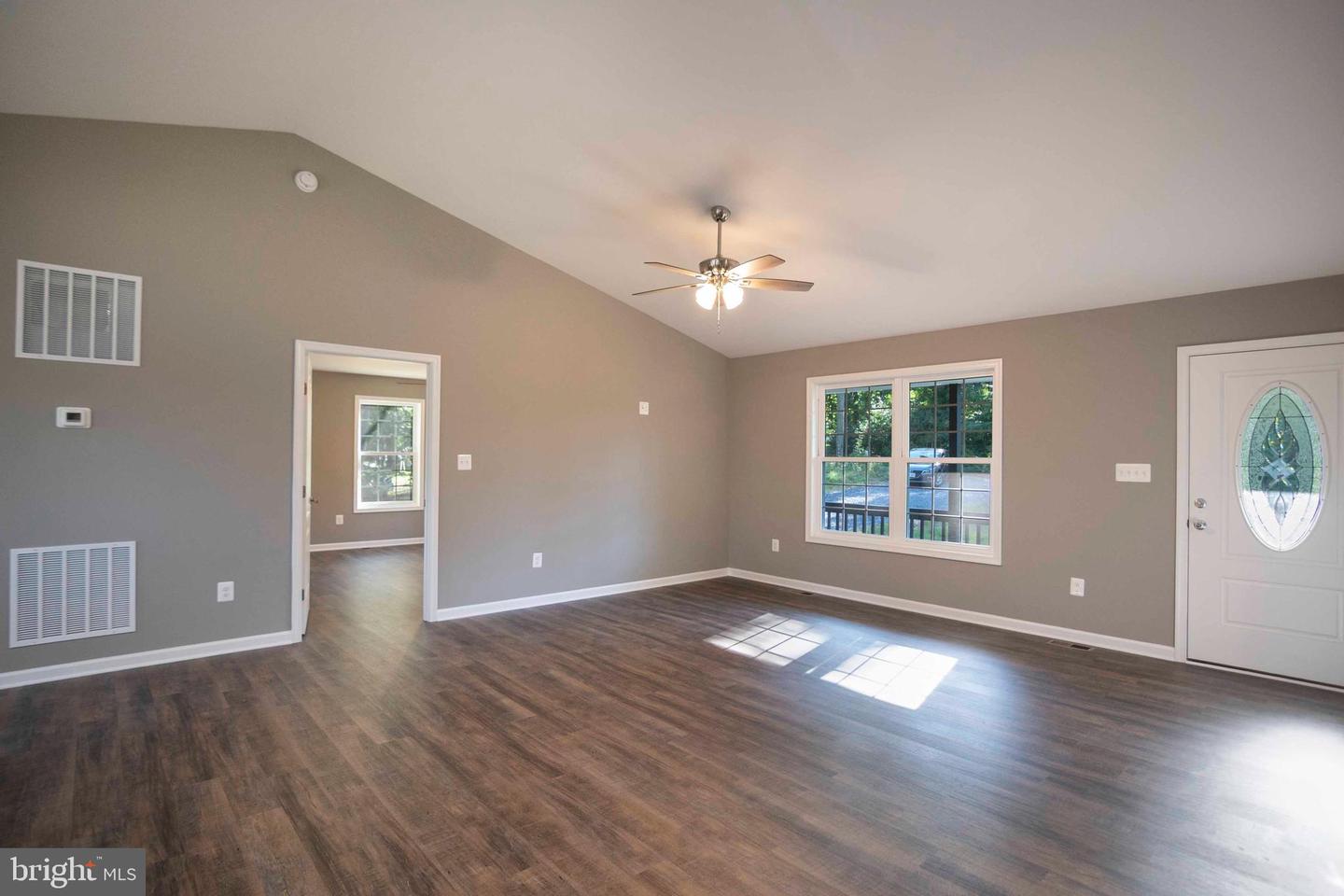 199 PINE RIDGE DR, FRONT ROYAL, Virginia 22630, 3 Bedrooms Bedrooms, ,2 BathroomsBathrooms,Residential,For sale,199 PINE RIDGE DR,VAWR2012080 MLS # VAWR2012080