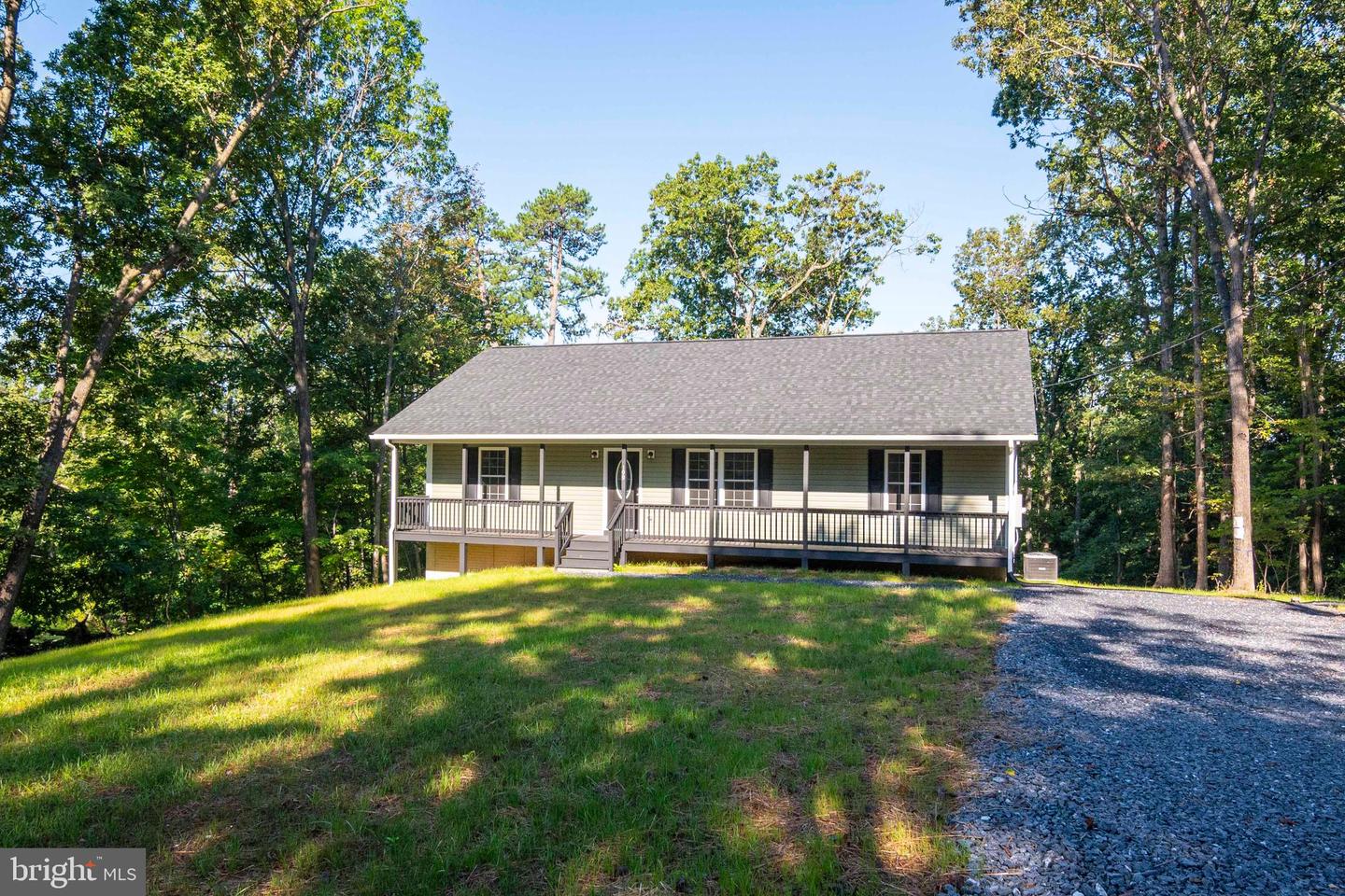 199 PINE RIDGE DR, FRONT ROYAL, Virginia 22630, 3 Bedrooms Bedrooms, ,2 BathroomsBathrooms,Residential,For sale,199 PINE RIDGE DR,VAWR2012080 MLS # VAWR2012080