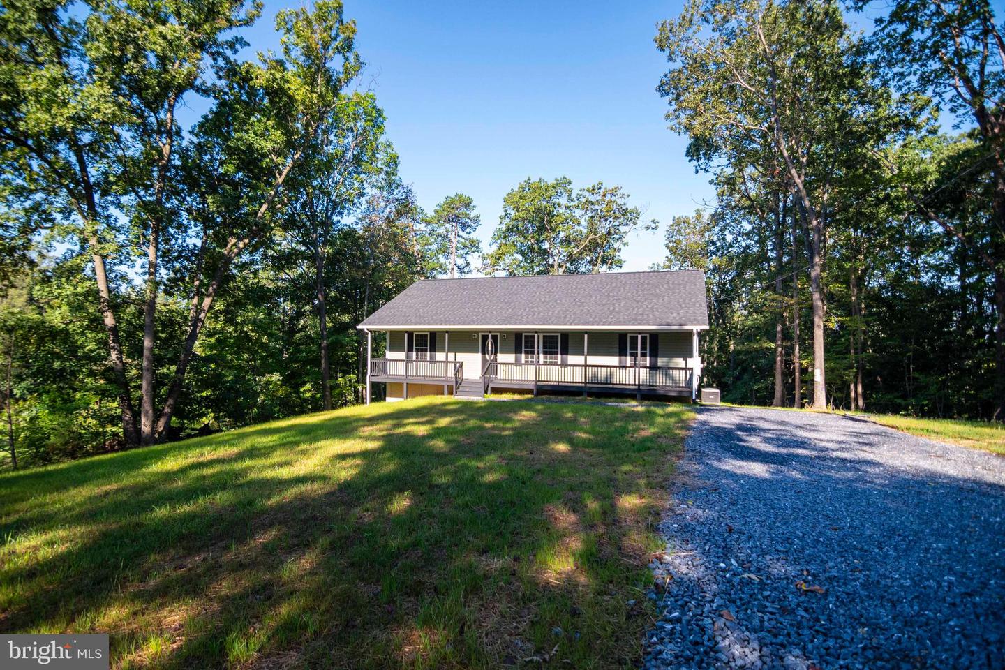 199 PINE RIDGE DR, FRONT ROYAL, Virginia 22630, 3 Bedrooms Bedrooms, ,2 BathroomsBathrooms,Residential,For sale,199 PINE RIDGE DR,VAWR2012080 MLS # VAWR2012080