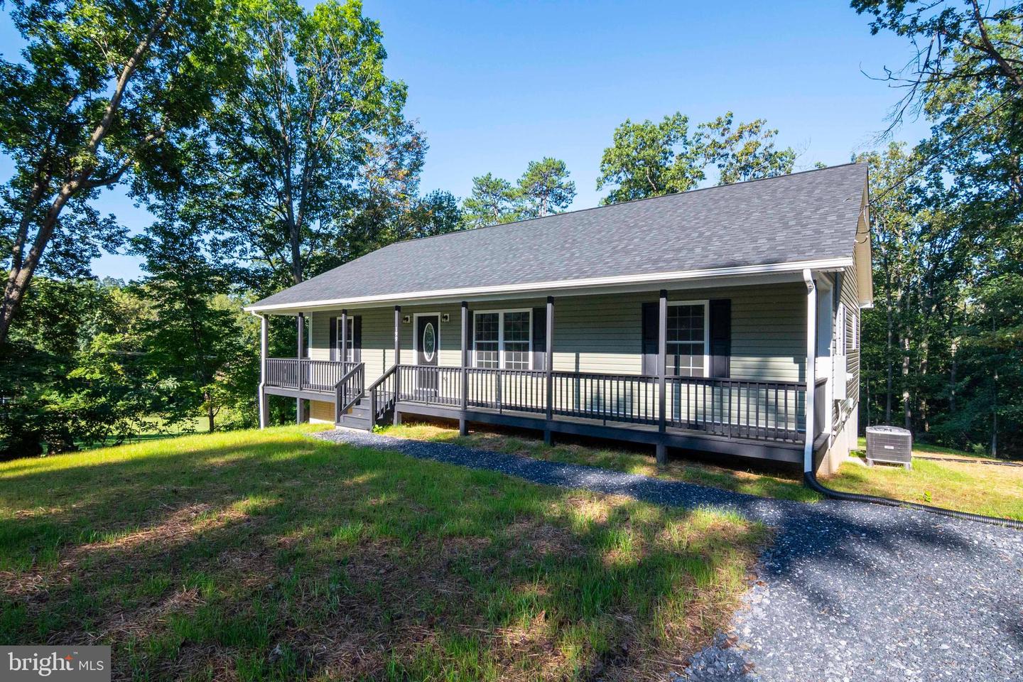 199 PINE RIDGE DR, FRONT ROYAL, Virginia 22630, 3 Bedrooms Bedrooms, ,2 BathroomsBathrooms,Residential,For sale,199 PINE RIDGE DR,VAWR2012080 MLS # VAWR2012080