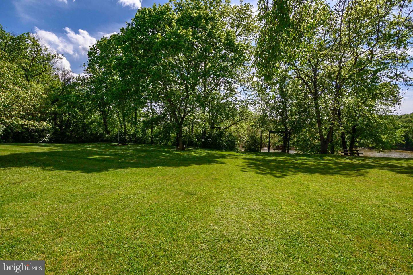 199 PINE RIDGE DR, FRONT ROYAL, Virginia 22630, 3 Bedrooms Bedrooms, ,2 BathroomsBathrooms,Residential,For sale,199 PINE RIDGE DR,VAWR2012080 MLS # VAWR2012080