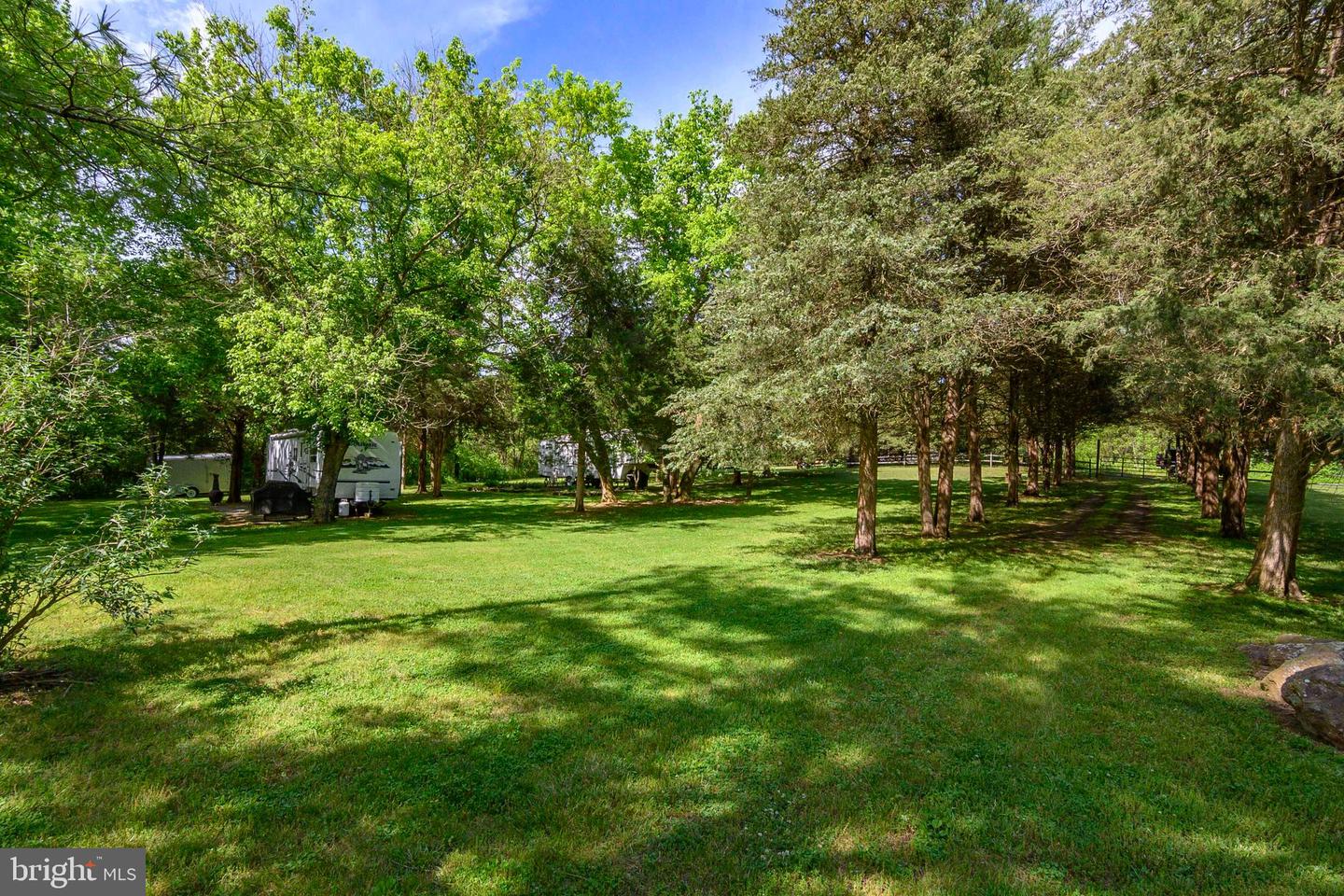 199 PINE RIDGE DR, FRONT ROYAL, Virginia 22630, 3 Bedrooms Bedrooms, ,2 BathroomsBathrooms,Residential,For sale,199 PINE RIDGE DR,VAWR2012080 MLS # VAWR2012080