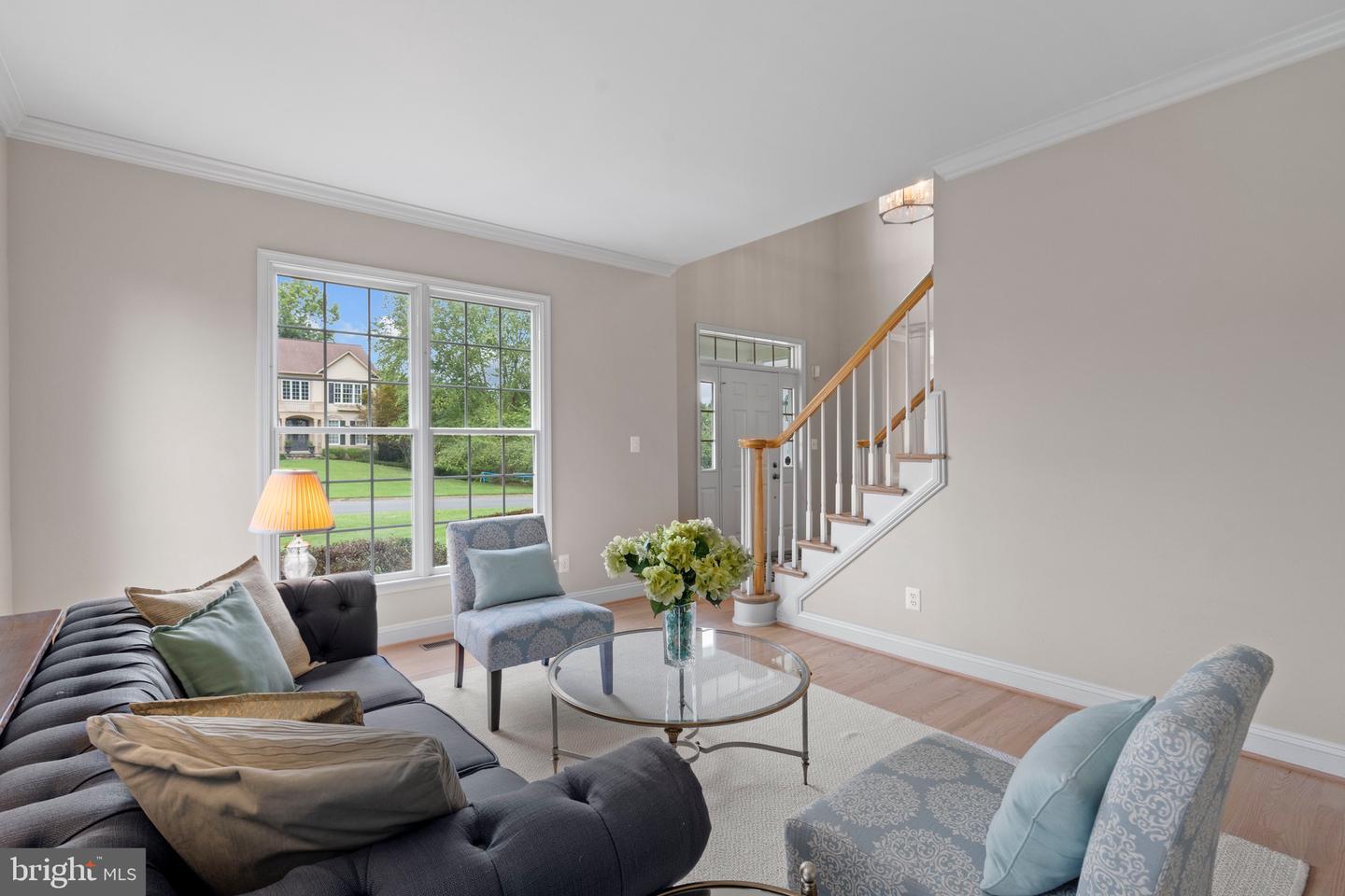 10492 HUNTING HILLS PL, OAKTON, Virginia 22124, 5 Bedrooms Bedrooms, ,4 BathroomsBathrooms,Residential,For sale,10492 HUNTING HILLS PL,VAFX2263498 MLS # VAFX2263498