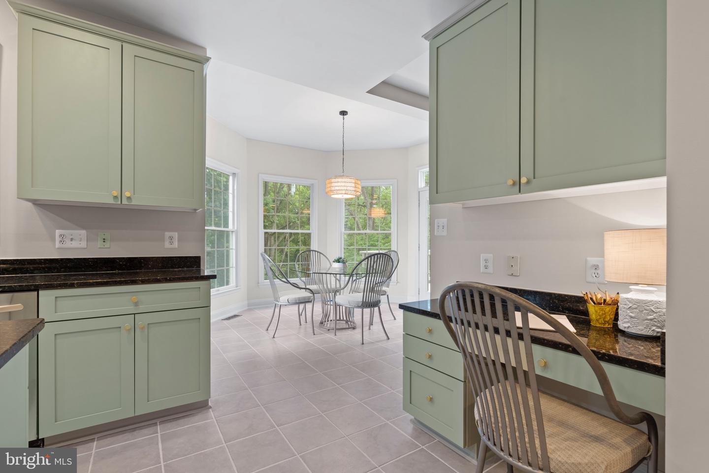 10492 HUNTING HILLS PL, OAKTON, Virginia 22124, 5 Bedrooms Bedrooms, ,4 BathroomsBathrooms,Residential,For sale,10492 HUNTING HILLS PL,VAFX2263498 MLS # VAFX2263498