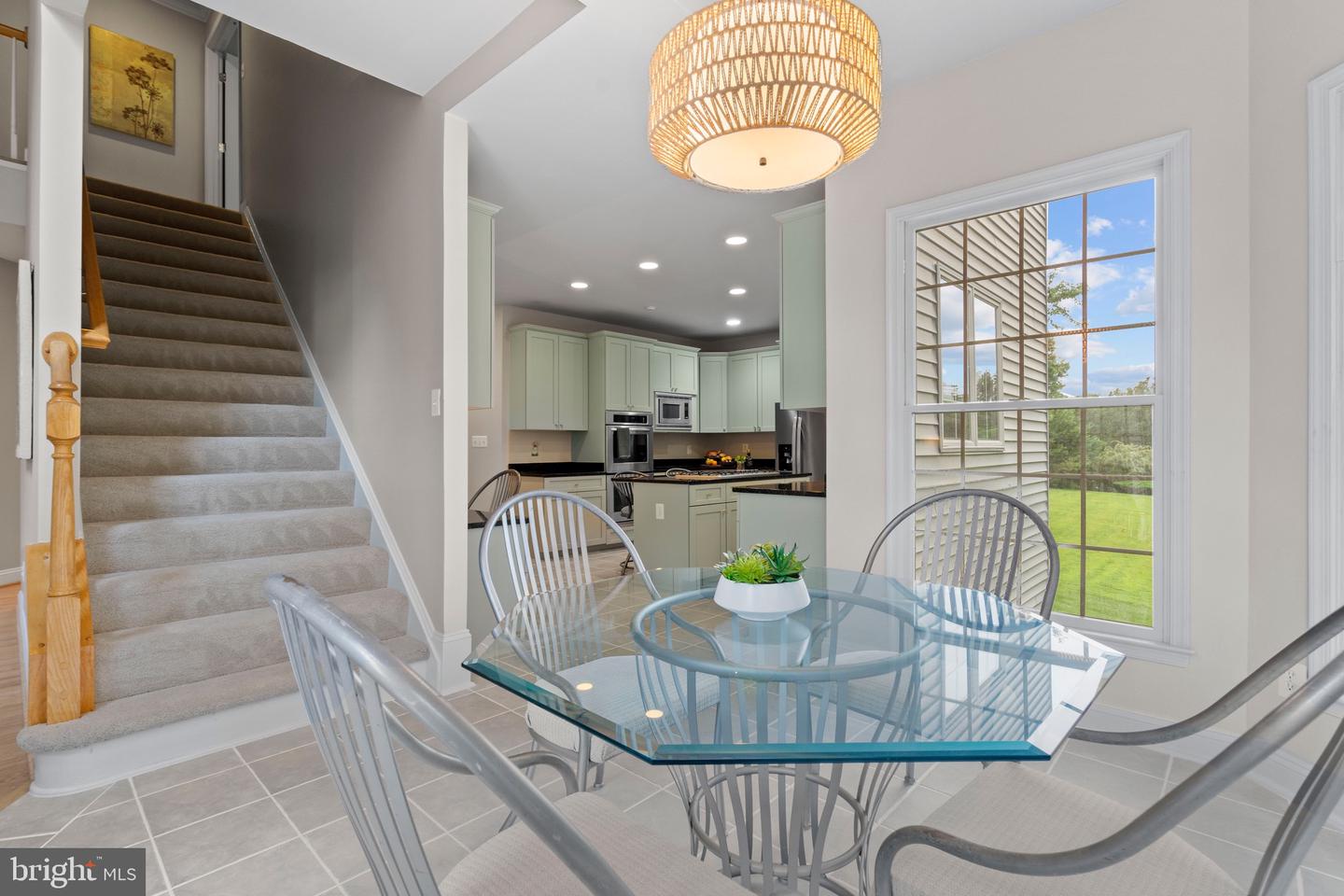 10492 HUNTING HILLS PL, OAKTON, Virginia 22124, 5 Bedrooms Bedrooms, ,4 BathroomsBathrooms,Residential,For sale,10492 HUNTING HILLS PL,VAFX2263498 MLS # VAFX2263498