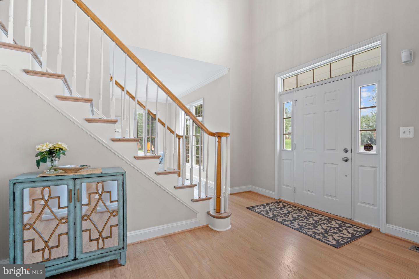 10492 HUNTING HILLS PL, OAKTON, Virginia 22124, 5 Bedrooms Bedrooms, ,4 BathroomsBathrooms,Residential,For sale,10492 HUNTING HILLS PL,VAFX2263498 MLS # VAFX2263498