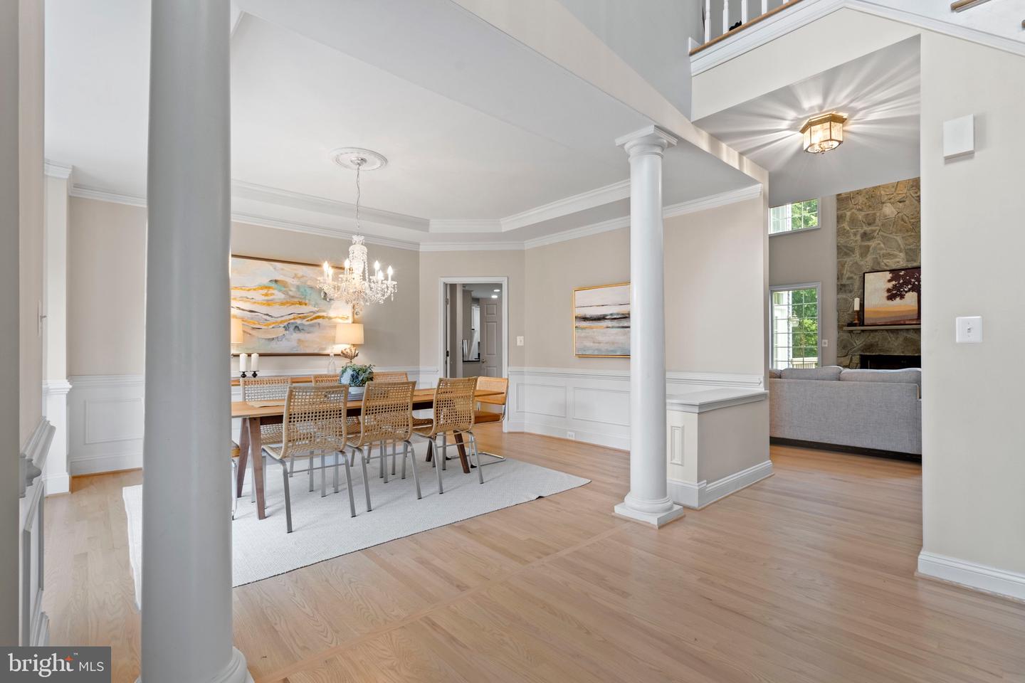 10492 HUNTING HILLS PL, OAKTON, Virginia 22124, 5 Bedrooms Bedrooms, ,4 BathroomsBathrooms,Residential,For sale,10492 HUNTING HILLS PL,VAFX2263498 MLS # VAFX2263498