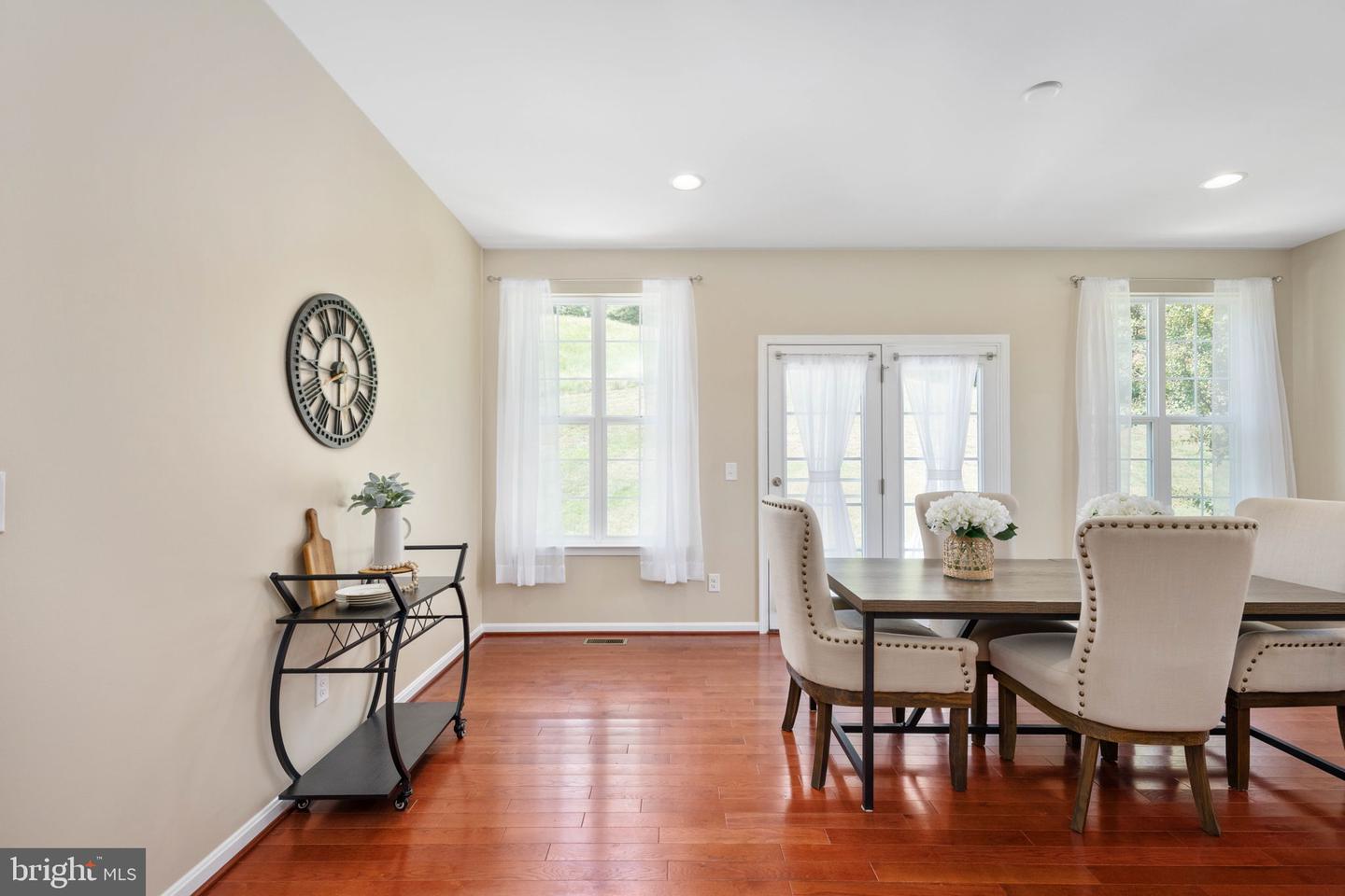 45 WOODFORD DR, FREDERICKSBURG, Virginia 22405, 5 Bedrooms Bedrooms, ,3 BathroomsBathrooms,Residential,For sale,45 WOODFORD DR,VAST2042178 MLS # VAST2042178