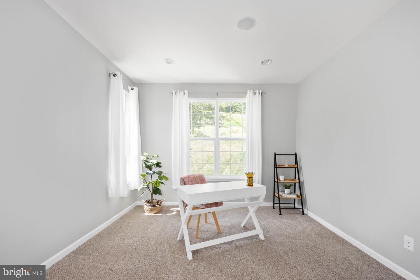 45 WOODFORD DR, FREDERICKSBURG, Virginia 22405, 5 Bedrooms Bedrooms, ,3 BathroomsBathrooms,Residential,For sale,45 WOODFORD DR,VAST2042178 MLS # VAST2042178