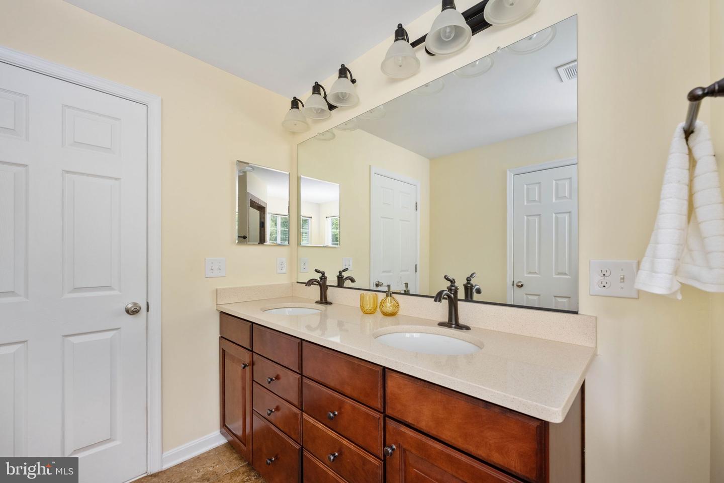 45 WOODFORD DR, FREDERICKSBURG, Virginia 22405, 5 Bedrooms Bedrooms, ,3 BathroomsBathrooms,Residential,For sale,45 WOODFORD DR,VAST2042178 MLS # VAST2042178