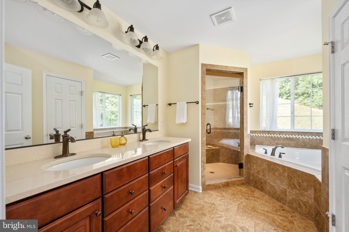 45 WOODFORD DR, FREDERICKSBURG, Virginia 22405, 5 Bedrooms Bedrooms, ,3 BathroomsBathrooms,Residential,For sale,45 WOODFORD DR,VAST2042178 MLS # VAST2042178