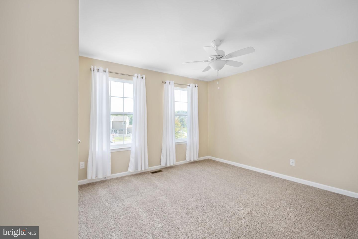 45 WOODFORD DR, FREDERICKSBURG, Virginia 22405, 5 Bedrooms Bedrooms, ,3 BathroomsBathrooms,Residential,For sale,45 WOODFORD DR,VAST2042178 MLS # VAST2042178