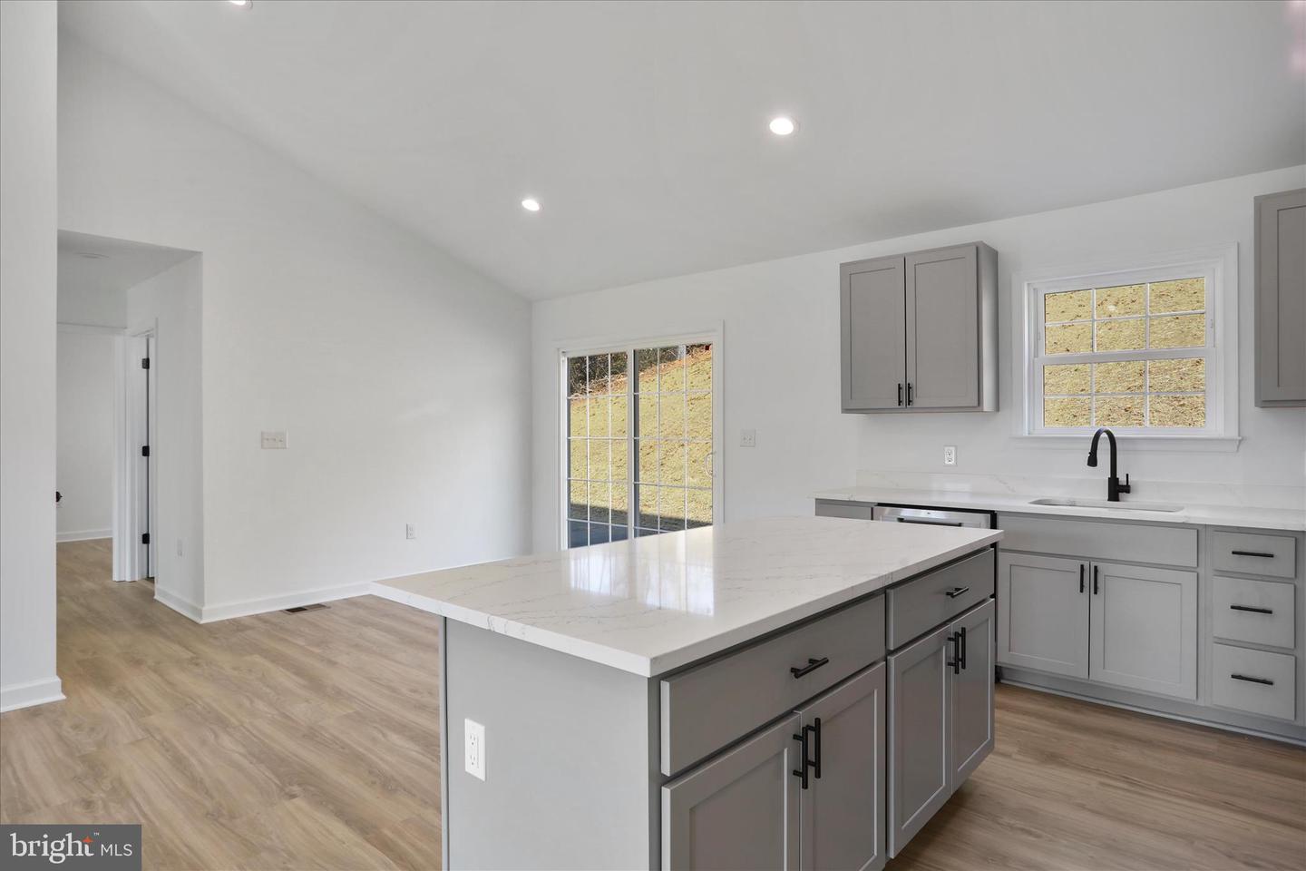 66 BLUEJAY CT, FRONT ROYAL, Virginia 22630, 3 Bedrooms Bedrooms, ,2 BathroomsBathrooms,Residential,For sale,66 BLUEJAY CT,VAWR2012116 MLS # VAWR2012116