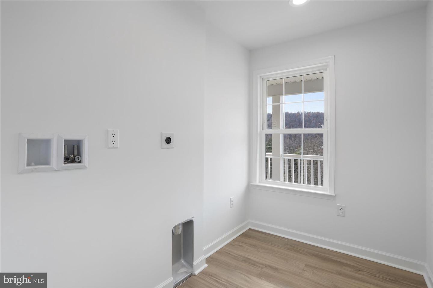 66 BLUEJAY CT, FRONT ROYAL, Virginia 22630, 3 Bedrooms Bedrooms, ,2 BathroomsBathrooms,Residential,For sale,66 BLUEJAY CT,VAWR2012116 MLS # VAWR2012116