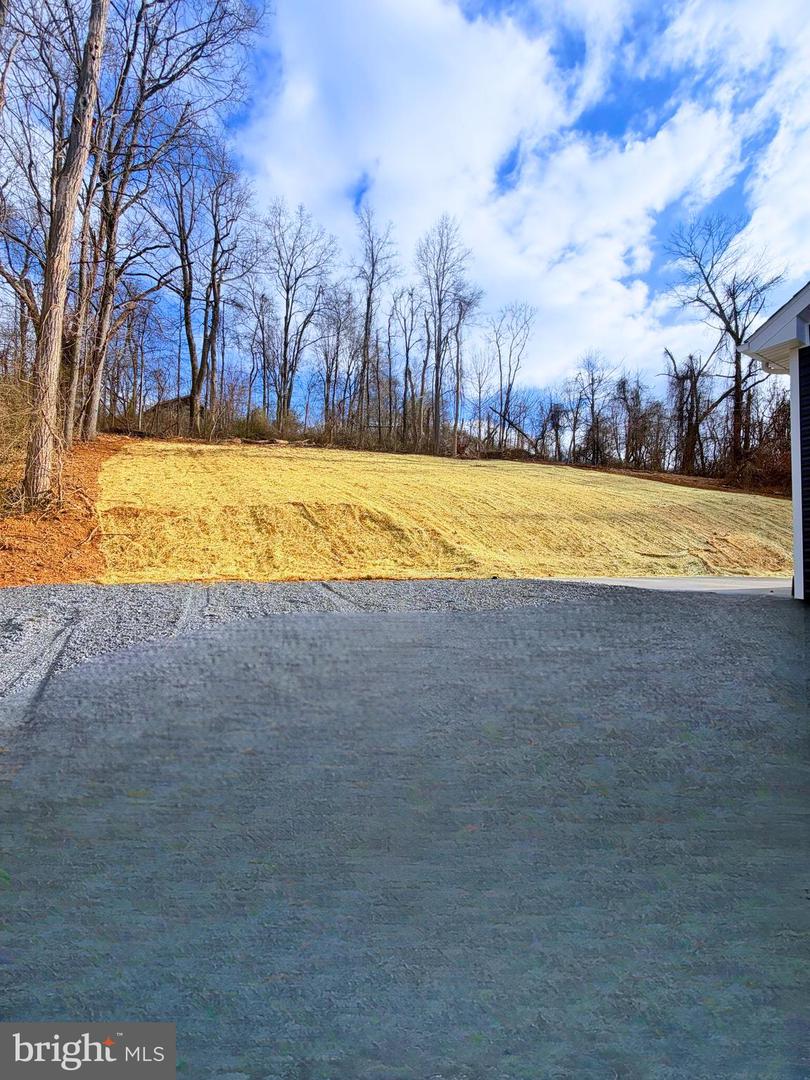 66 BLUEJAY CT, FRONT ROYAL, Virginia 22630, 3 Bedrooms Bedrooms, ,2 BathroomsBathrooms,Residential,For sale,66 BLUEJAY CT,VAWR2012116 MLS # VAWR2012116