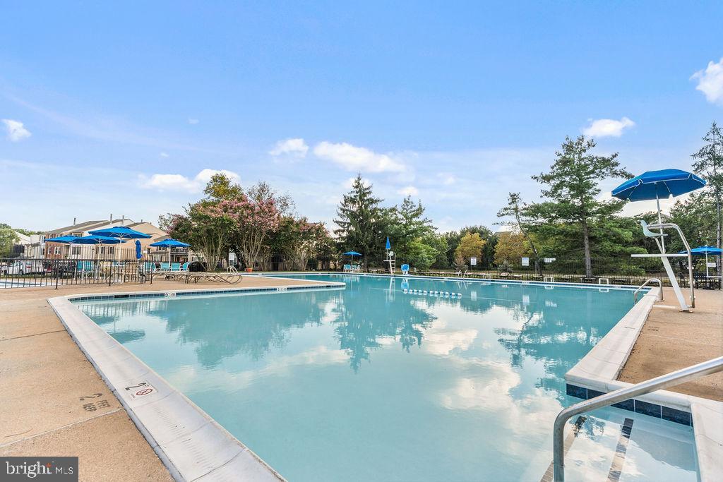 10470 PARADISE CT, MANASSAS, Virginia 20109, 3 Bedrooms Bedrooms, 5 Rooms Rooms,2 BathroomsBathrooms,Residential,For sale,10470 PARADISE CT,VAPW2102732 MLS # VAPW2102732