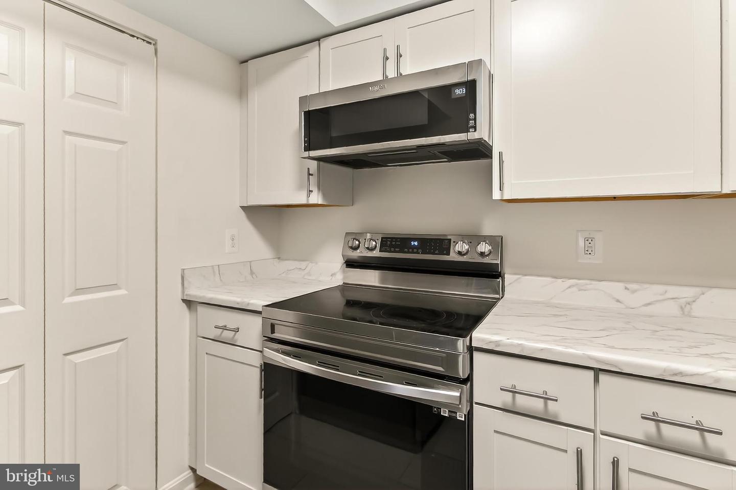 6925 MARY CAROLINE CIRCLE #H, ALEXANDRIA, Virginia 22310, 2 Bedrooms Bedrooms, ,2 BathroomsBathrooms,Residential,For sale,6925 MARY CAROLINE CIRCLE #H,VAFX2263670 MLS # VAFX2263670