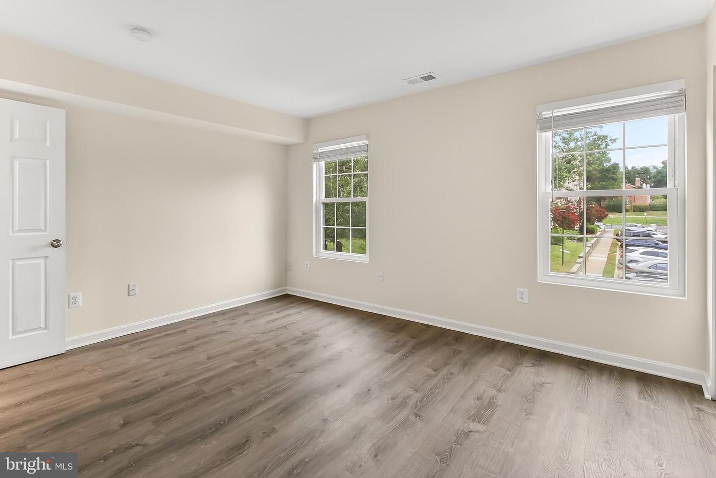 6925 MARY CAROLINE CIRCLE #H, ALEXANDRIA, Virginia 22310, 2 Bedrooms Bedrooms, ,2 BathroomsBathrooms,Residential,For sale,6925 MARY CAROLINE CIRCLE #H,VAFX2263670 MLS # VAFX2263670