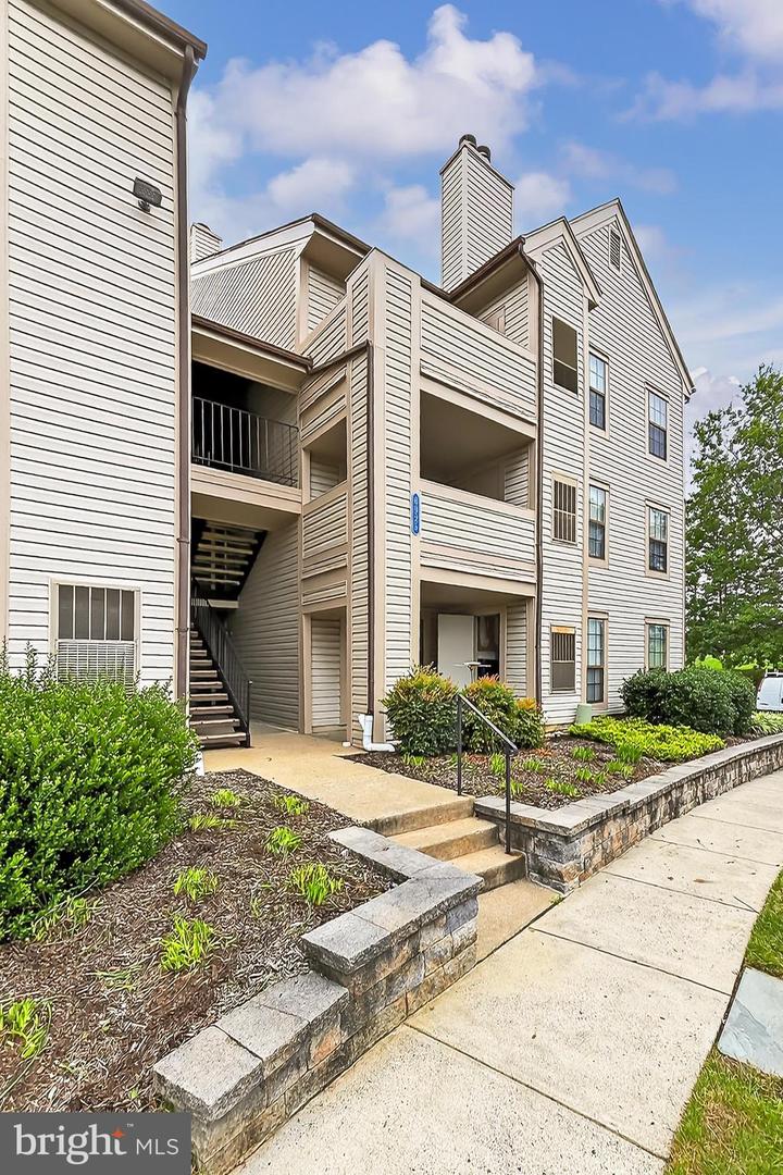 6925 MARY CAROLINE CIRCLE #H, ALEXANDRIA, Virginia 22310, 2 Bedrooms Bedrooms, ,2 BathroomsBathrooms,Residential,For sale,6925 MARY CAROLINE CIRCLE #H,VAFX2263670 MLS # VAFX2263670
