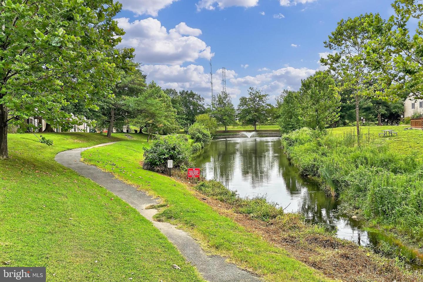 6925 MARY CAROLINE CIRCLE #H, ALEXANDRIA, Virginia 22310, 2 Bedrooms Bedrooms, ,2 BathroomsBathrooms,Residential,For sale,6925 MARY CAROLINE CIRCLE #H,VAFX2263670 MLS # VAFX2263670