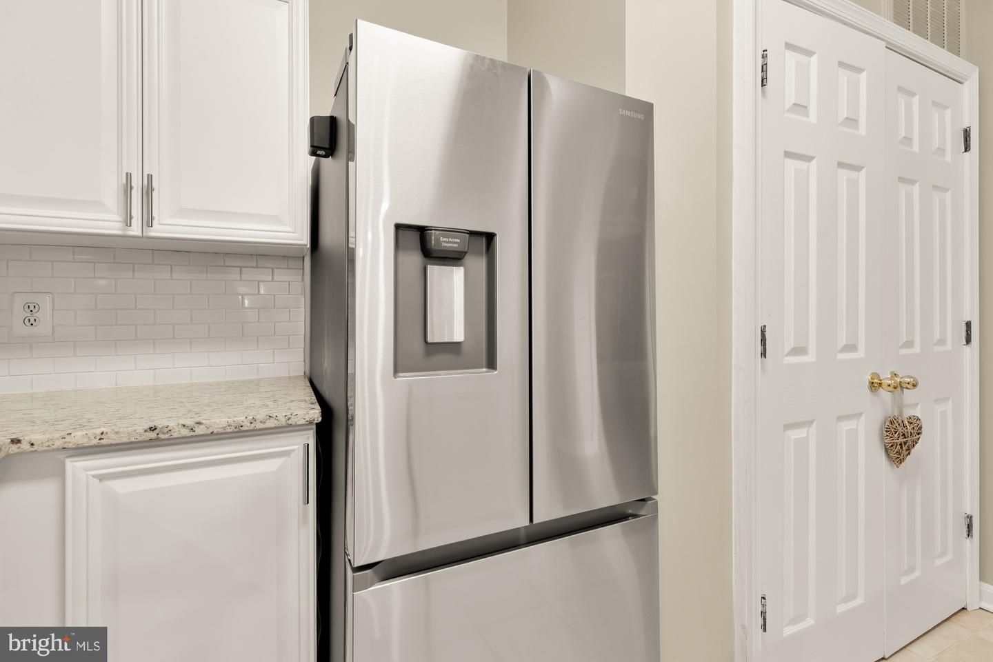 2356 GARNETT DR #1, ALEXANDRIA, Virginia 22311, 1 Bedroom Bedrooms, ,1 BathroomBathrooms,Residential,For sale,2356 GARNETT DR #1,VAAX2049056 MLS # VAAX2049056