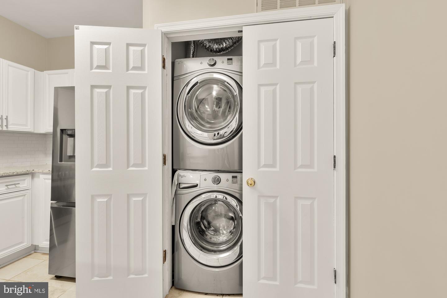 2356 GARNETT DR #1, ALEXANDRIA, Virginia 22311, 1 Bedroom Bedrooms, ,1 BathroomBathrooms,Residential,For sale,2356 GARNETT DR #1,VAAX2049056 MLS # VAAX2049056