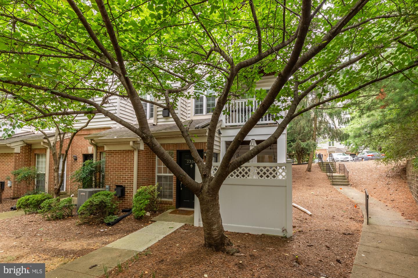 2356 GARNETT DR #1, ALEXANDRIA, Virginia 22311, 1 Bedroom Bedrooms, ,1 BathroomBathrooms,Residential,For sale,2356 GARNETT DR #1,VAAX2049056 MLS # VAAX2049056