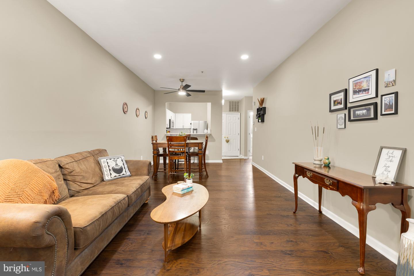 2356 GARNETT DR #1, ALEXANDRIA, Virginia 22311, 1 Bedroom Bedrooms, ,1 BathroomBathrooms,Residential,For sale,2356 GARNETT DR #1,VAAX2049056 MLS # VAAX2049056