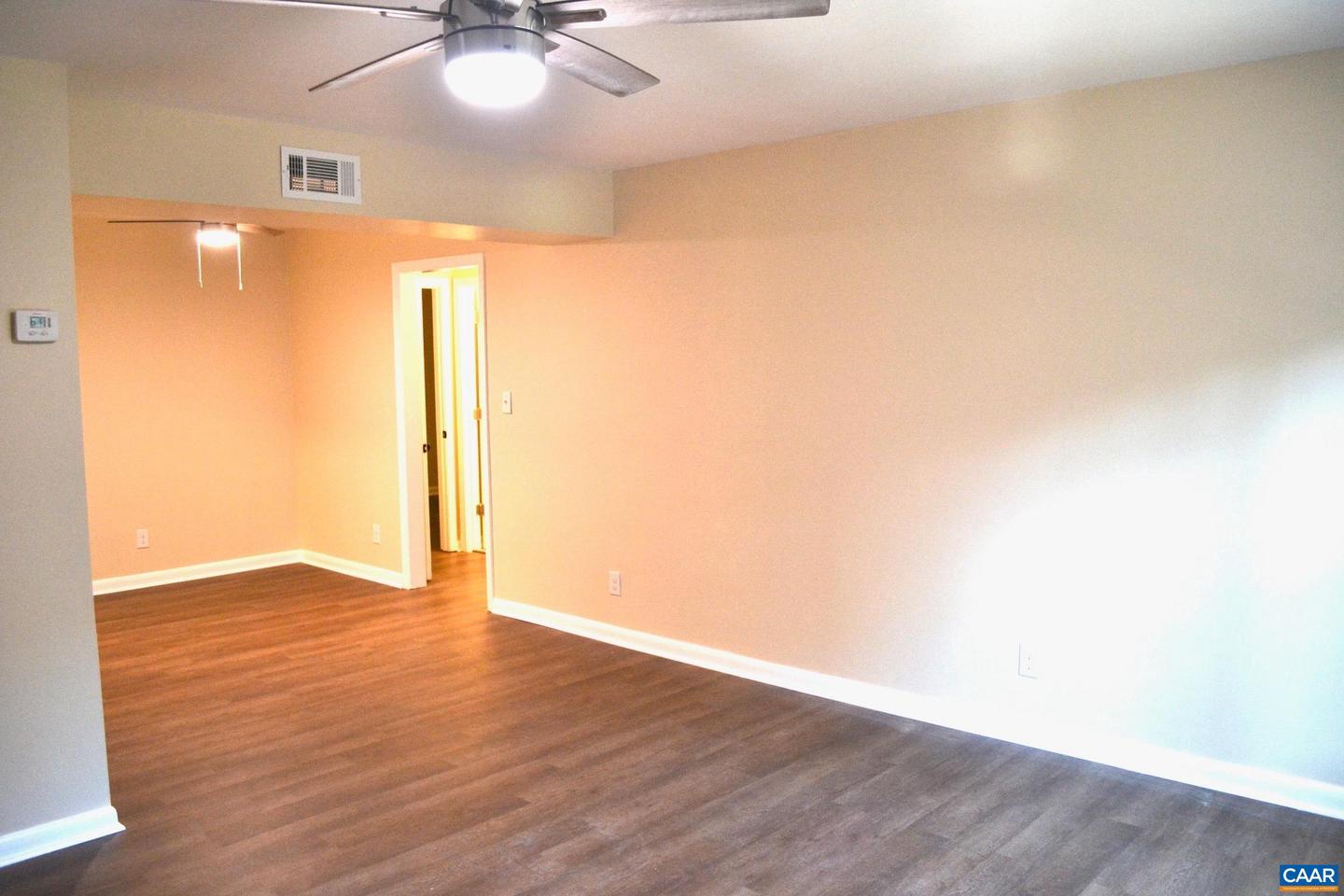 2517 HYDRAULIC RD #66, CHARLOTTESVILLE, Virginia 22901, 2 Bedrooms Bedrooms, ,1 BathroomBathrooms,Residential,For sale,2517 HYDRAULIC RD #66,668320 MLS # 668320