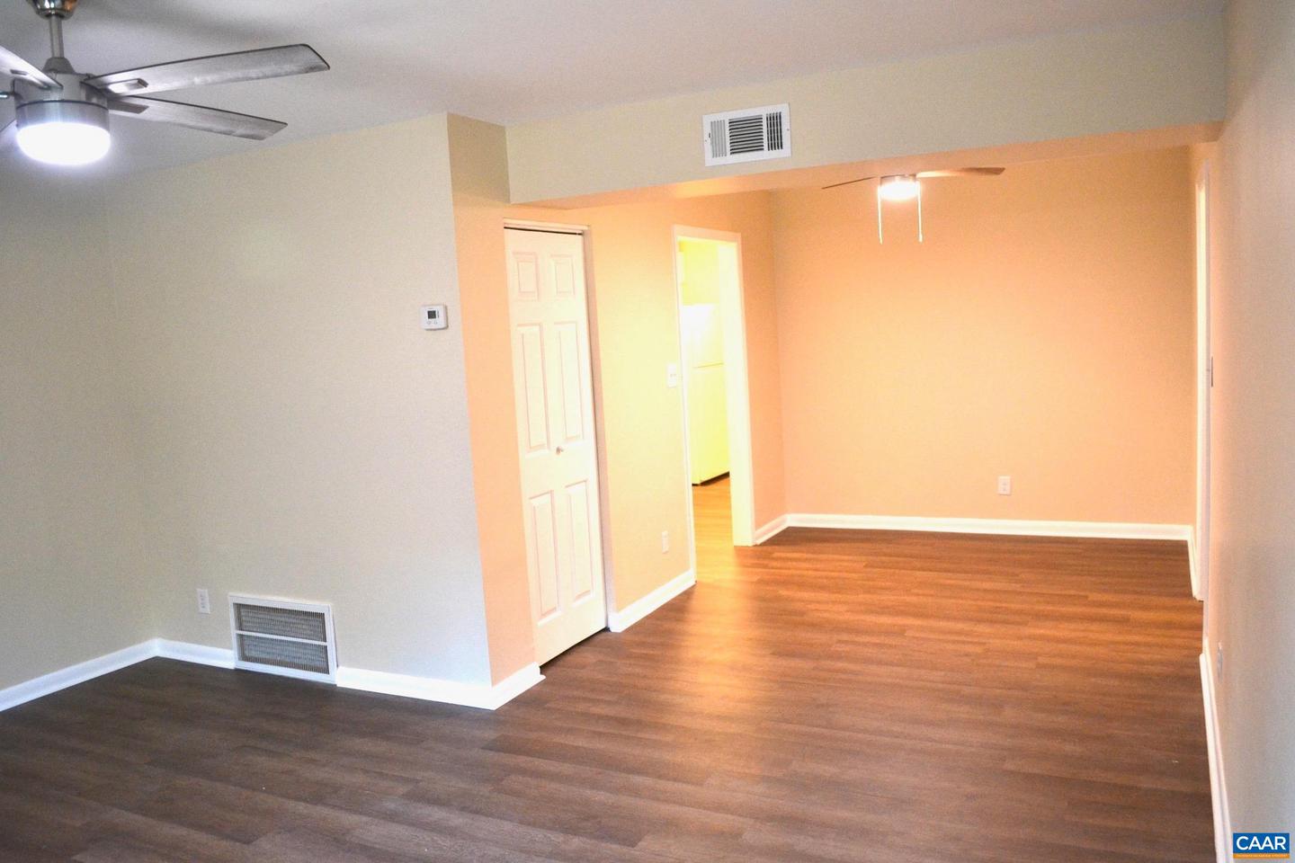 2517 HYDRAULIC RD #66, CHARLOTTESVILLE, Virginia 22901, 2 Bedrooms Bedrooms, ,1 BathroomBathrooms,Residential,For sale,2517 HYDRAULIC RD #66,668320 MLS # 668320
