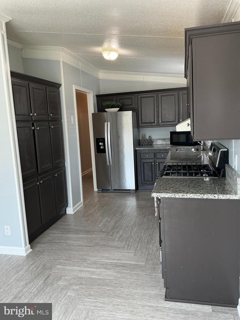 4 PRINCE WILLIAM CIRCLE, DUMFRIES, Virginia 22026, 3 Bedrooms Bedrooms, ,2 BathroomsBathrooms,Residential,For sale,4 PRINCE WILLIAM CIRCLE,VAPW2102810 MLS # VAPW2102810