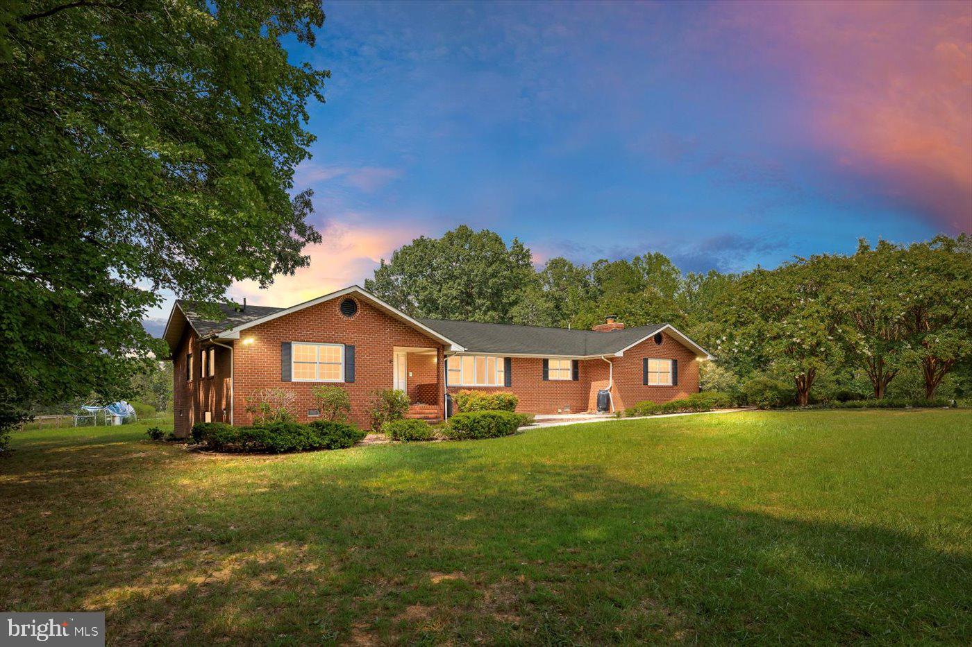 45 BOWLING FARM LN, FREDERICKSBURG, Virginia 22406, 4 Bedrooms Bedrooms, ,3 BathroomsBathrooms,Residential,For sale,45 BOWLING FARM LN,VAST2042220 MLS # VAST2042220