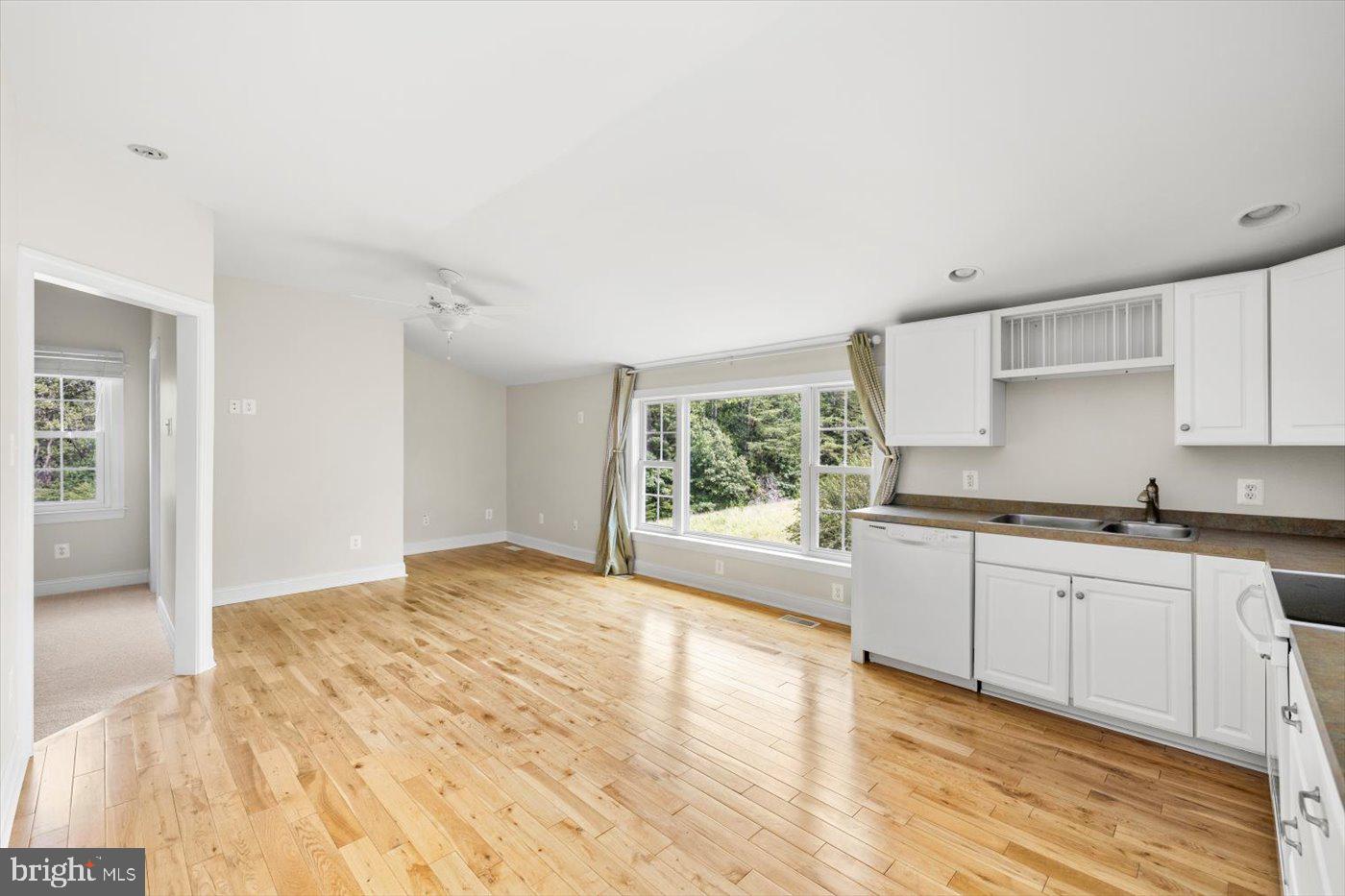 45 BOWLING FARM LN, FREDERICKSBURG, Virginia 22406, 4 Bedrooms Bedrooms, ,3 BathroomsBathrooms,Residential,For sale,45 BOWLING FARM LN,VAST2042220 MLS # VAST2042220