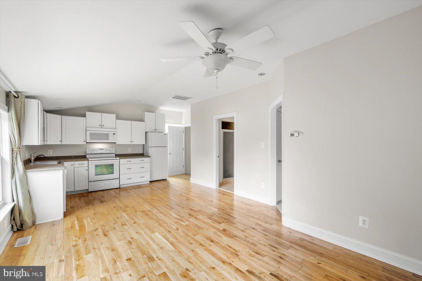 45 BOWLING FARM LN, FREDERICKSBURG, Virginia 22406, 4 Bedrooms Bedrooms, ,3 BathroomsBathrooms,Residential,For sale,45 BOWLING FARM LN,VAST2042220 MLS # VAST2042220