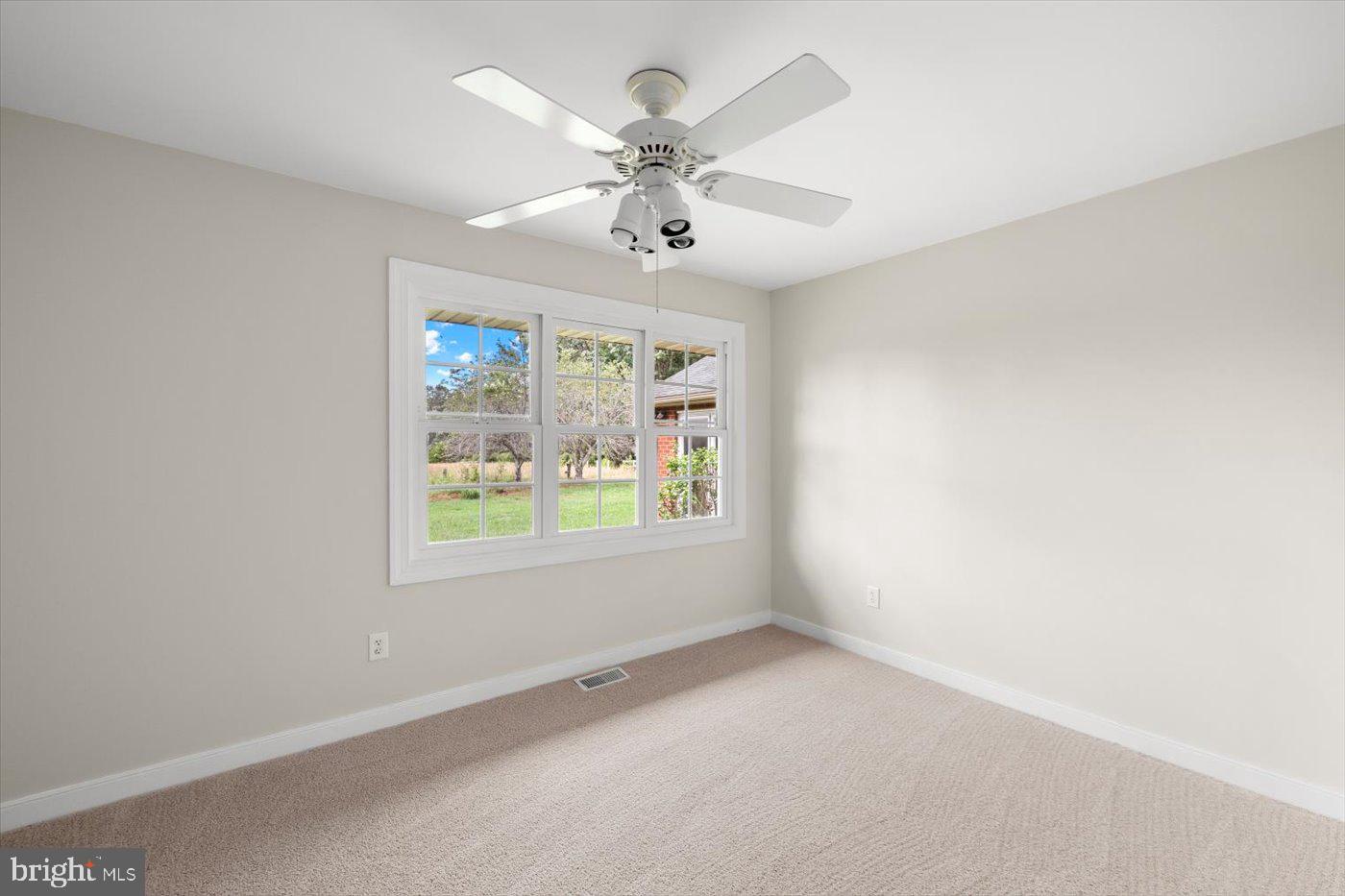 45 BOWLING FARM LN, FREDERICKSBURG, Virginia 22406, 4 Bedrooms Bedrooms, ,3 BathroomsBathrooms,Residential,For sale,45 BOWLING FARM LN,VAST2042220 MLS # VAST2042220