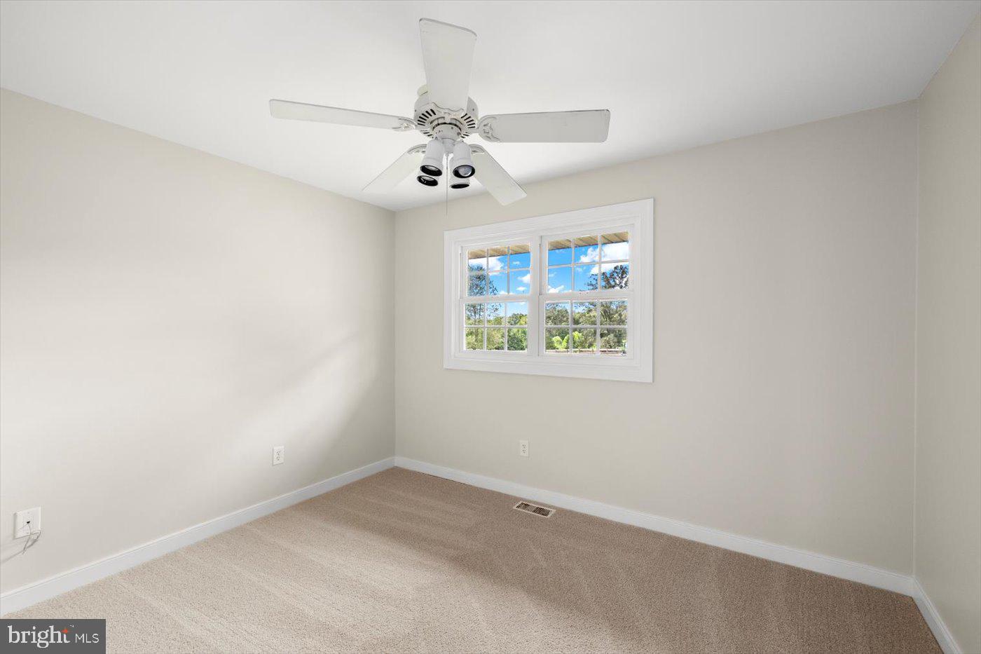 45 BOWLING FARM LN, FREDERICKSBURG, Virginia 22406, 4 Bedrooms Bedrooms, ,3 BathroomsBathrooms,Residential,For sale,45 BOWLING FARM LN,VAST2042220 MLS # VAST2042220