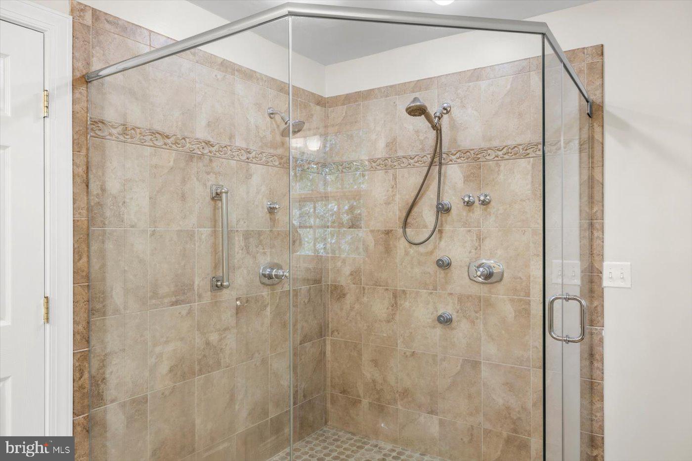 45 BOWLING FARM LN, FREDERICKSBURG, Virginia 22406, 4 Bedrooms Bedrooms, ,3 BathroomsBathrooms,Residential,For sale,45 BOWLING FARM LN,VAST2042220 MLS # VAST2042220