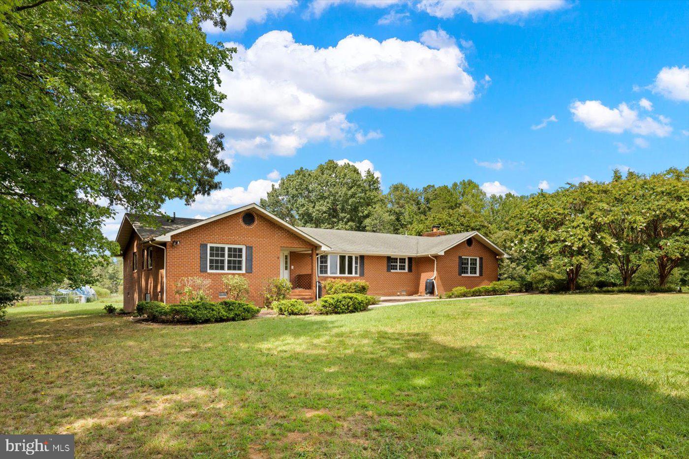 45 BOWLING FARM LN, FREDERICKSBURG, Virginia 22406, 4 Bedrooms Bedrooms, ,3 BathroomsBathrooms,Residential,For sale,45 BOWLING FARM LN,VAST2042220 MLS # VAST2042220