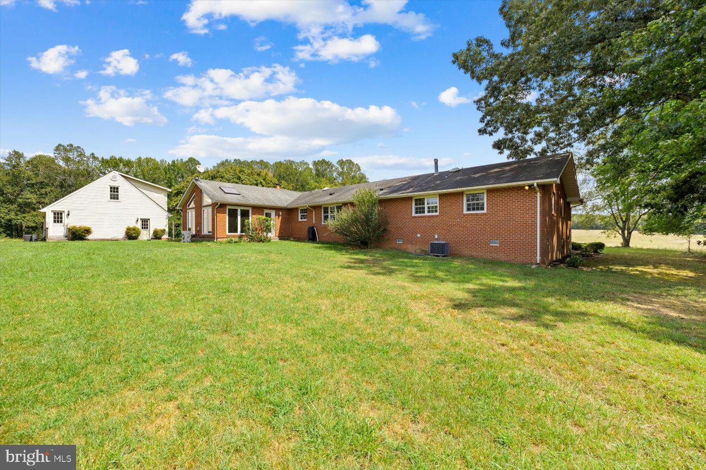 45 BOWLING FARM LN, FREDERICKSBURG, Virginia 22406, 4 Bedrooms Bedrooms, ,3 BathroomsBathrooms,Residential,For sale,45 BOWLING FARM LN,VAST2042220 MLS # VAST2042220
