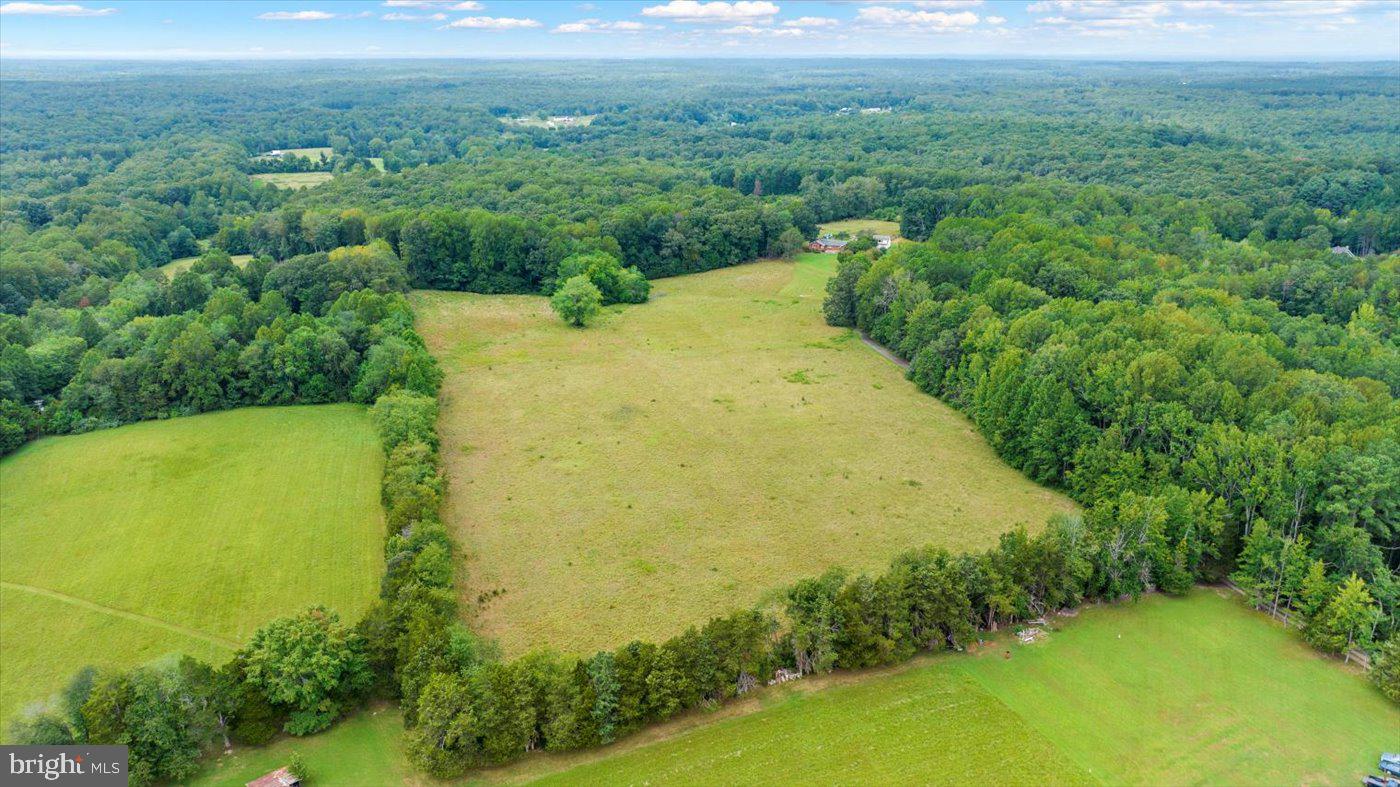 45 BOWLING FARM LN, FREDERICKSBURG, Virginia 22406, 4 Bedrooms Bedrooms, ,3 BathroomsBathrooms,Residential,For sale,45 BOWLING FARM LN,VAST2042220 MLS # VAST2042220