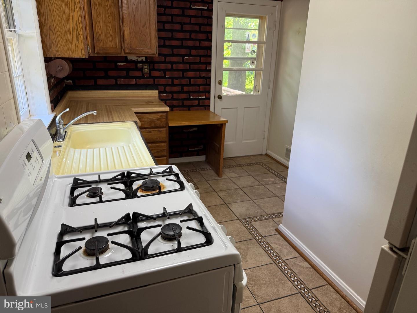 7428 NIGH RD, FALLS CHURCH, Virginia 22043, 3 Bedrooms Bedrooms, ,1 BathroomBathrooms,Residential,For sale,7428 NIGH RD,VAFX2263864 MLS # VAFX2263864
